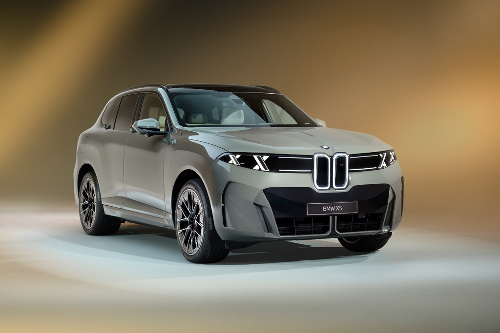 Fifth-gen BMW X5 unveiled with five different powertrains