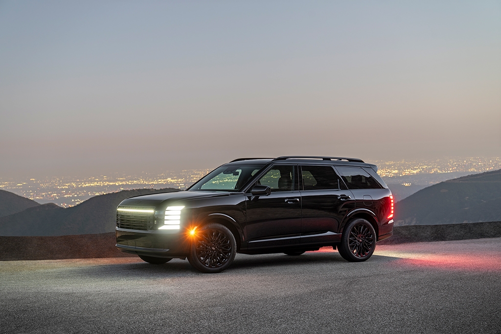Hyundai adds Black Ink trim to Palisade Hybrid