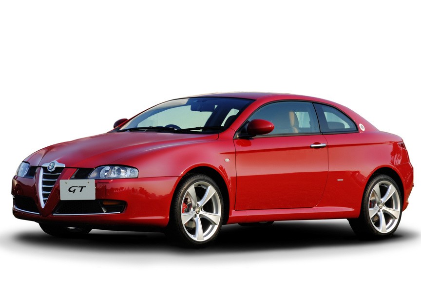 Alfa Romeo GT Quadrifoglio d'Oro edition specially for Japan