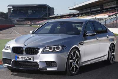 BMW unveils 2014 M5 and M6 with a new competition package