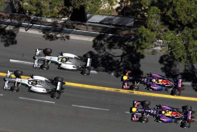 From lights to flag finish for Rosberg