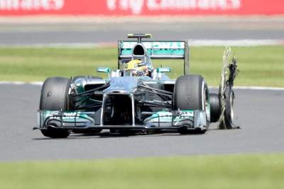 F1 teams call for tests on Pirelli tyres after incident-plagued British GP