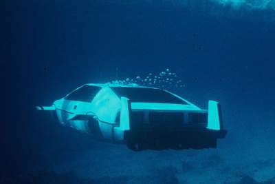 Iconic 007 Lotus Esprit 'submarine' car to go on sale