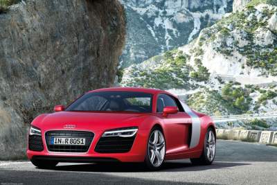 Top accolade for Audi R8 in 'red dot award' 2013