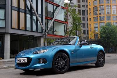 Mazda unveils 500 unit limited MX-5 'Sport Graphite' Roadster
