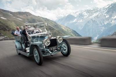 The Silver Dawn returns to Rolls-Royce Headquarters