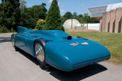 Land speed record holders joined by Blue Bird V at Beaulieu