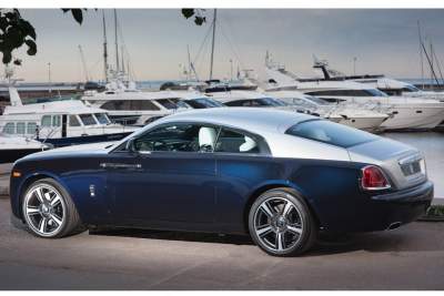 Take to the director's chair to create your bespoke Rolls-Royce in Cannes
