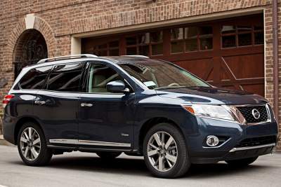 Nissan to introduce two more hybrid SUV's after the Pathfinder