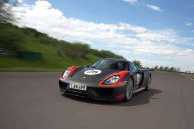 Porsche 918 Spyder celebrates world debut at Frankfurt