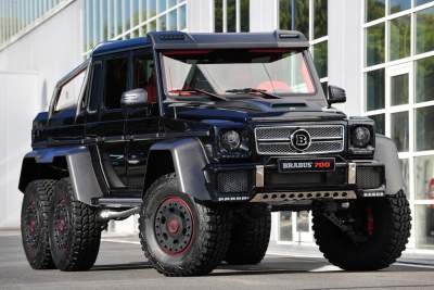 Brabus gives the three-axled G-Wagon as much power as an Aventador