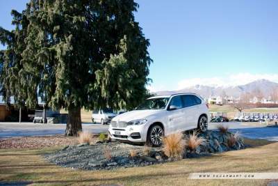 The ultimate driving machines shine in the Land of the Rings