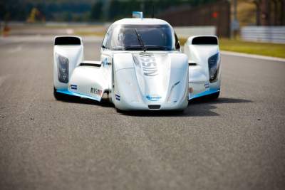 Nissan's hybrid DeltaWing racer gains momentum at Fuji Speedway