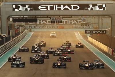 Vettel reassures his dominance in F1 by equaling Schumacher's record
