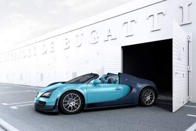 With just 50 vehicles to go, the Veyron begins its final lap