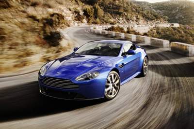 Supply and development agreements for V8 engines signed