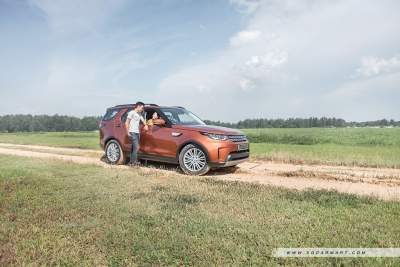 The Land Rover Discovery is a beauty and a beast