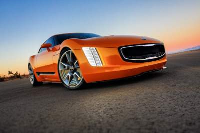 Kia reveals the GT4 Stinger concept
