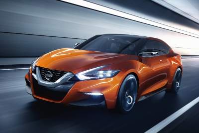 Nissan premieres dynamic Sport Sedan design concept