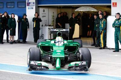 Caterham debuts new F1 car for 2014 season