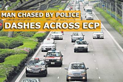 Man dashes across ECP to evade police arrest