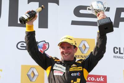 New App designed to coach amateur race drivers and enthusiasts