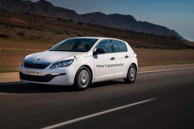 Fuel economy record set by new Peugeot 308 and PureTech engine