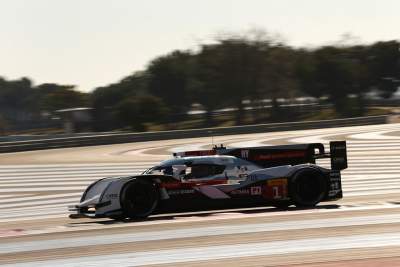 New cockpit design for Audi Le Mans racer optimises operation of controls