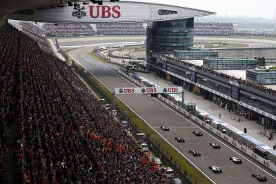 Hat-trick of wins for Hamilton and the Mercedes AMG team