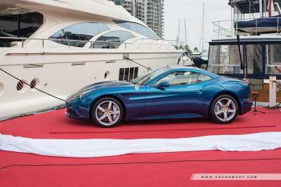 Ferrari California T makes its debut in Singapore