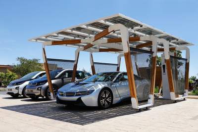 BMW Group DesignworksUSA and BMW i develop solar carport concept