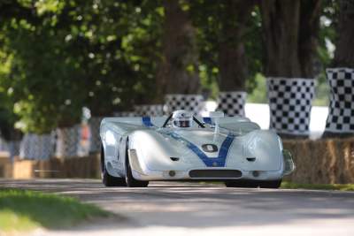 Brian Redman will drive iconic Porsche 917 at Goodwood