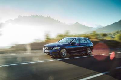 Mercedes presents new C-Class Estate at German factory