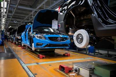Production of all new Volvo V60 Polestar begins