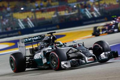 Hamilton snatches pole from Rosberg by seven thousandths of a second