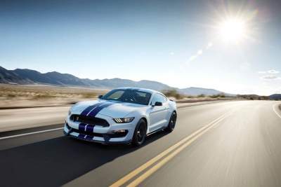 Ford debuts the Shelby GT350 Mustang