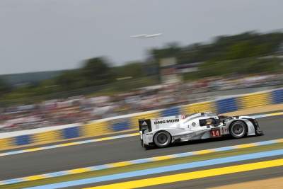 Porsche to fight top-deck of Le Mans with three 919 Hybrids