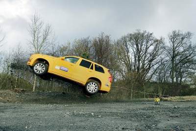 World-first solution to run-off road crashes on new XC90