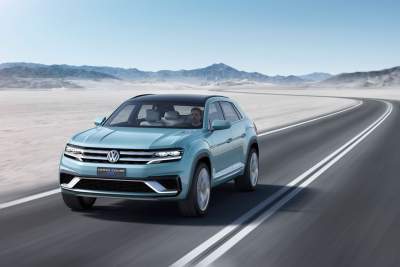 Volkswagen unveils the Cross Coupe GTE at Detroit