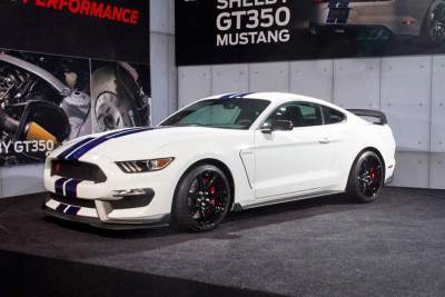 Ford donates first production Shelby GT350R Mustang to charity