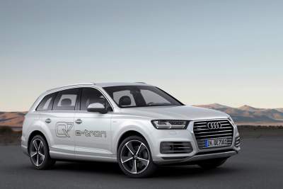 New Audi Q7 e-tron quattro premieres in Geneva