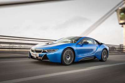'World Green Car' award presented to BMW i8