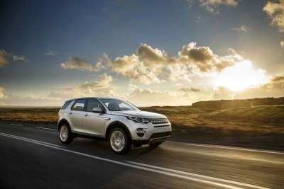 Land Rover introduces advanced Ingenium diesel engine for Discovery Sport