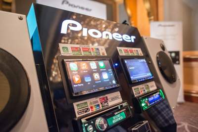 Pioneer announces availability of Apple CarPlay in Singapore