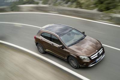 Mercedes-Benz achieves double-digit sales growth in April