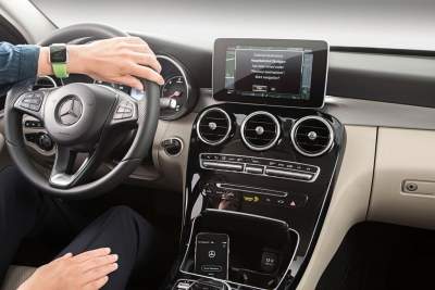 Mercedes launches MB companion app for Apple Watch