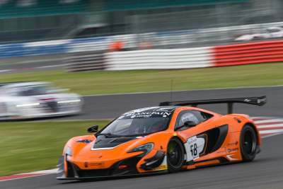 McLaren 650S GT3 secures first Blancpain Endurance Series victory
