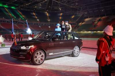Land Rover debuts hybrid-powered State Review Range Rover