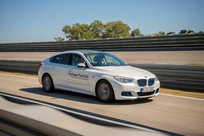 BMW showcases the hydrogen-powered 5 Series GT