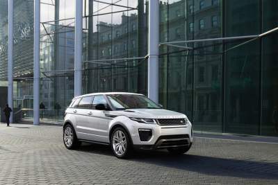 Jaguar Land Rover signs agreement with Magna Steyr